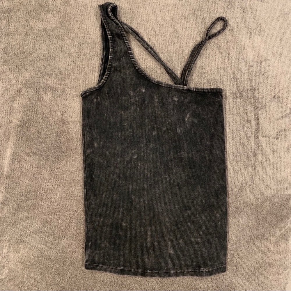 Silent + Noise Black Top